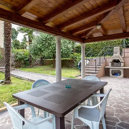 בית הארחה Vallelosca Garden 4*