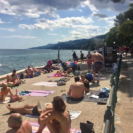 Vallelosca Garden בית הארחה